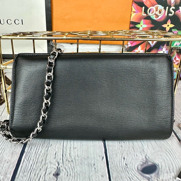 CHANEL black leather wallet crossbody bag with chain and charm - Picture 3 of 16